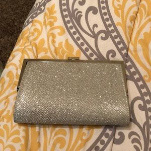 Silver sparkle clutch.